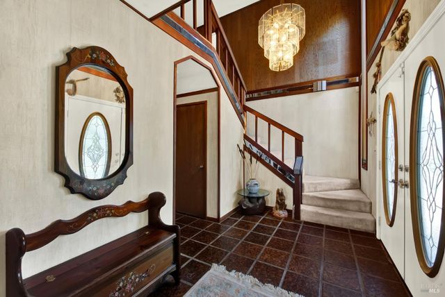 140 Alamo Dr, Vacaville, CA 95688