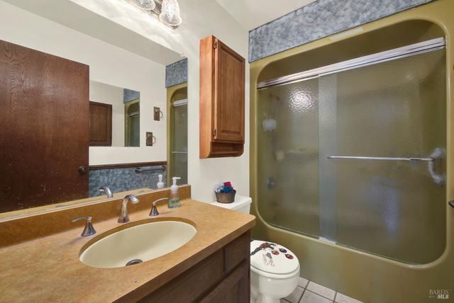 140 Alamo Dr, Vacaville, CA 95688