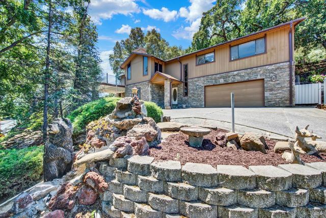 140 Alamo Dr, Vacaville, CA 95688