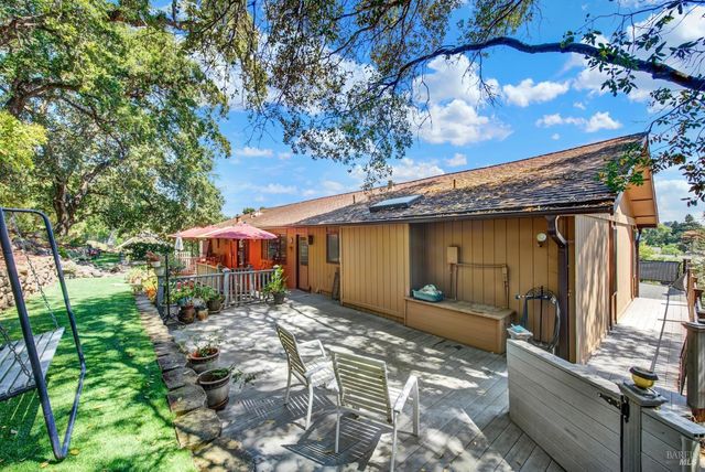 140 Alamo Dr, Vacaville, CA 95688