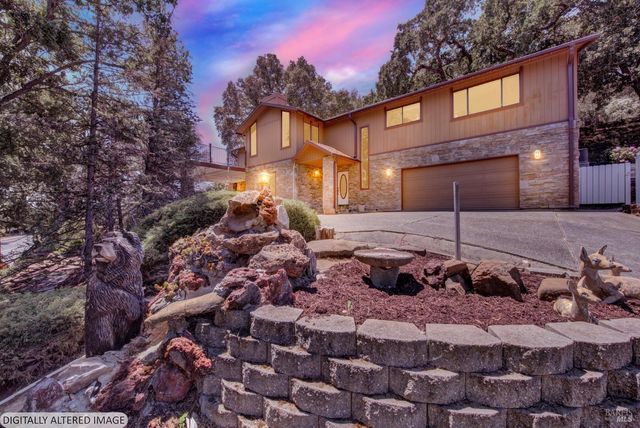 140 Alamo Dr, Vacaville, CA 95688