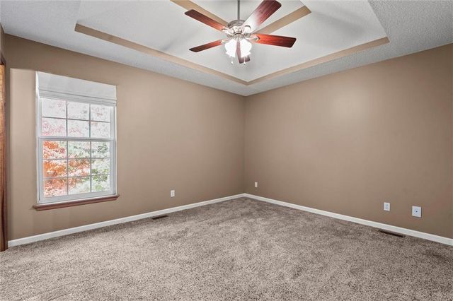 8804 NE 73rd Terrace, Kansas City, MO 64158