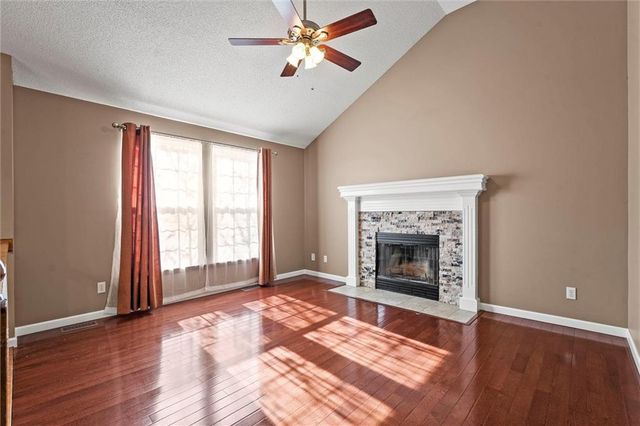 8804 NE 73rd Terrace, Kansas City, MO 64158