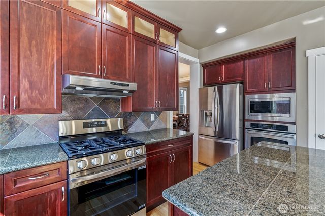 12925 SE 216th Place, Kent, WA 98031