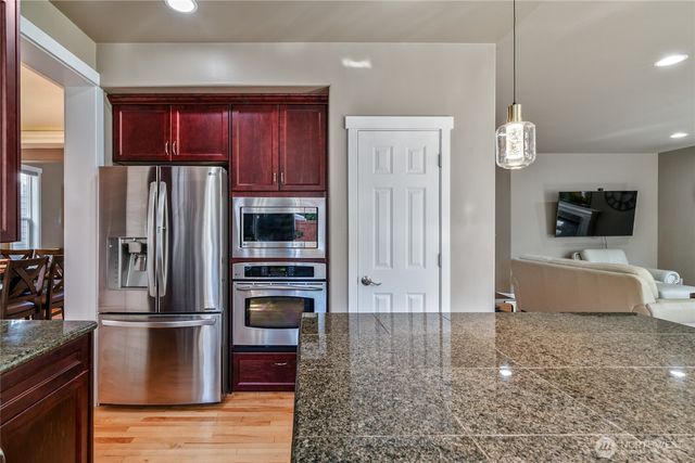 12925 SE 216th Place, Kent, WA 98031