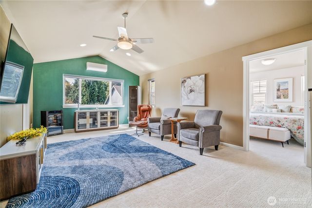 12925 SE 216th Place, Kent, WA 98031