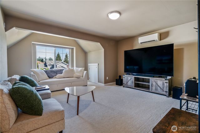 12925 SE 216th Place, Kent, WA 98031