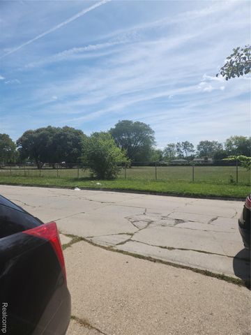 29600 Pine Street, Inkster, MI 48141