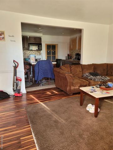 29600 Pine Street, Inkster, MI 48141