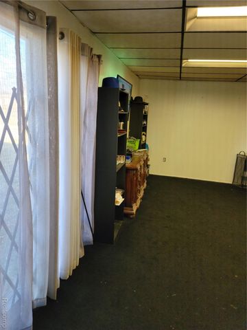 29600 Pine Street, Inkster, MI 48141