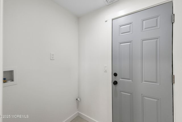 28 Brattle Avenue, Ewing, NJ 08638