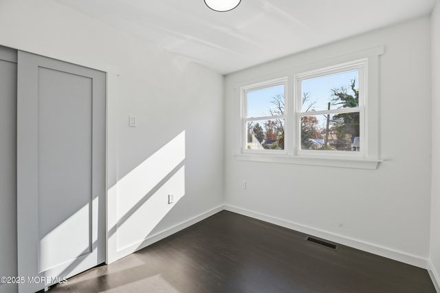 28 Brattle Avenue, Ewing, NJ 08638