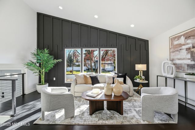 28 Brattle Avenue, Ewing, NJ 08638