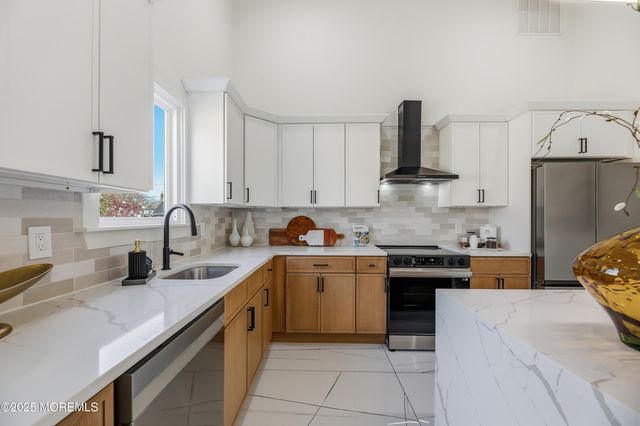 28 Brattle Avenue, Ewing, NJ 08638