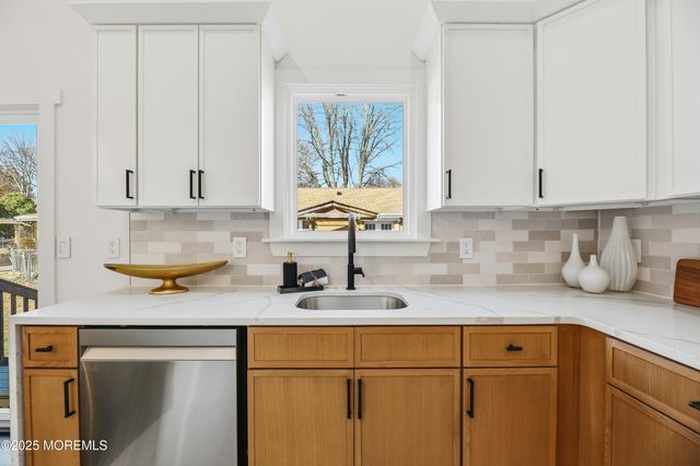 28 Brattle Avenue, Ewing, NJ 08638