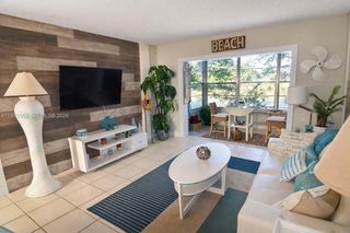 3530 NW 52nd Ave 509, Lauderdale Lakes, FL 33319