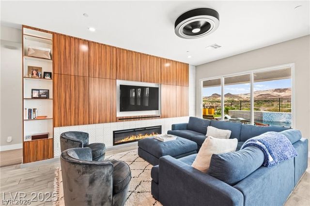 103 Reflection Cove Drive, Henderson, NV 89011