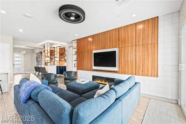 103 Reflection Cove Drive, Henderson, NV 89011