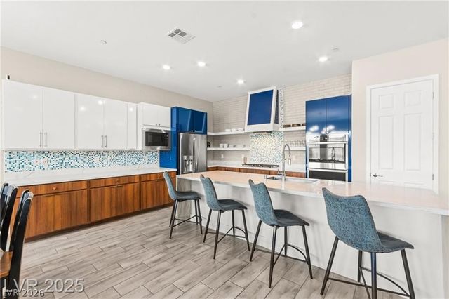 103 Reflection Cove Drive, Henderson, NV 89011