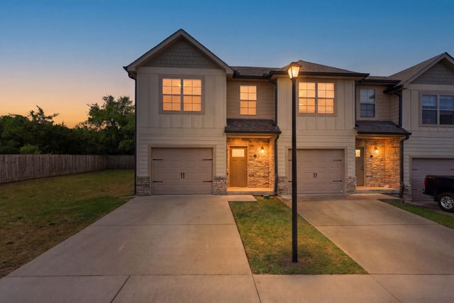 262 Signature Pl, Lebanon, TN 37087