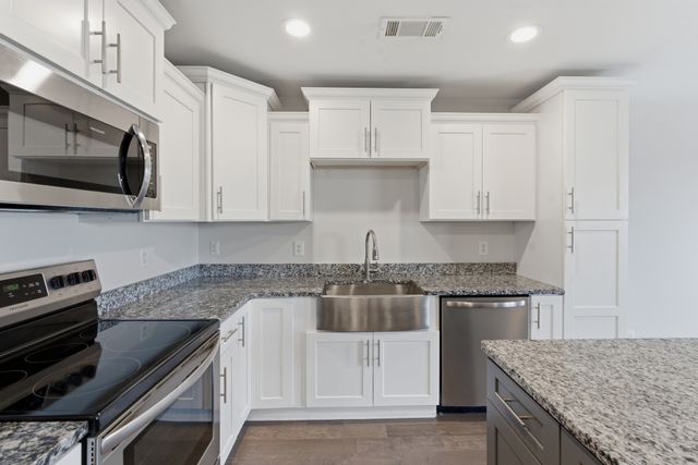 262 Signature Pl, Lebanon, TN 37087