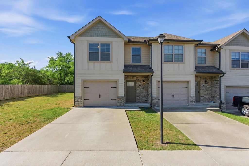 262 Signature Pl, Lebanon, TN 37087