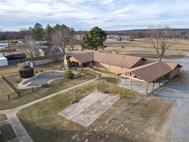 3108 High Hill Road, Mcalester, OK 74501