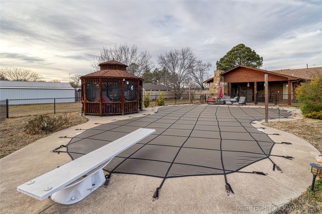 3108 High Hill Road, Mcalester, OK 74501