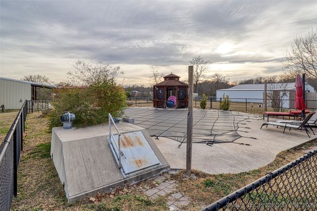 3108 High Hill Road, Mcalester, OK 74501