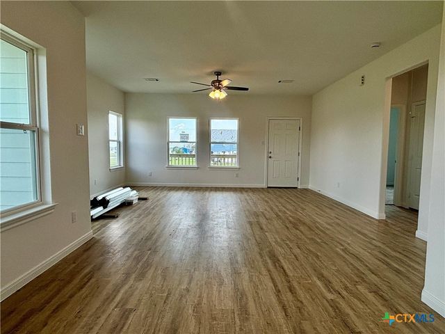 638 Swallow, Palacios, TX 77465