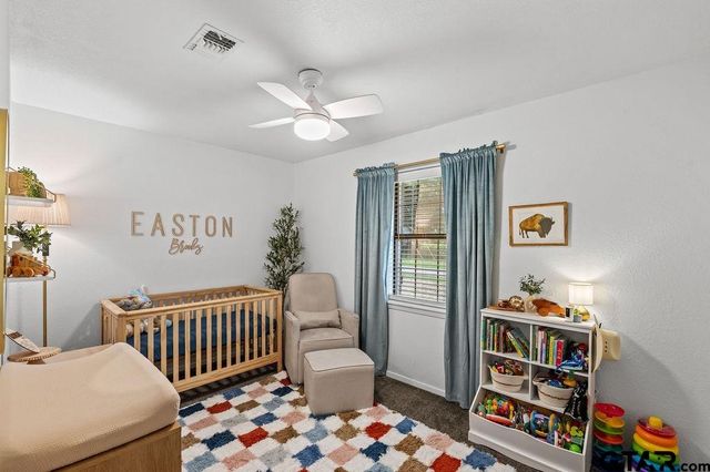 225 Francis Dr, Lindale, TX 75771