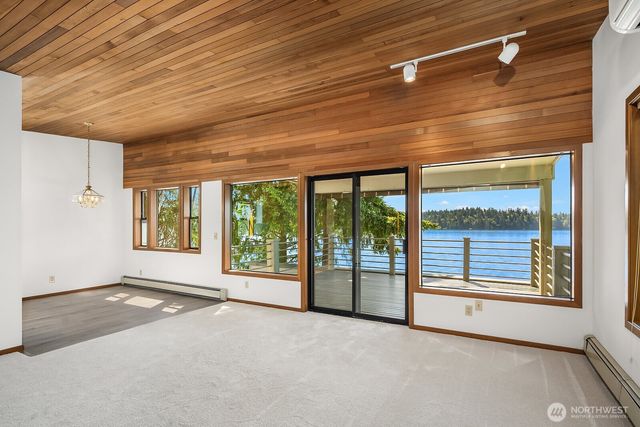 4835 Forest Avenue SE, Mercer Island, WA 98040