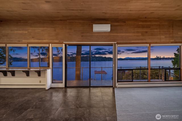 4835 Forest Avenue SE, Mercer Island, WA 98040