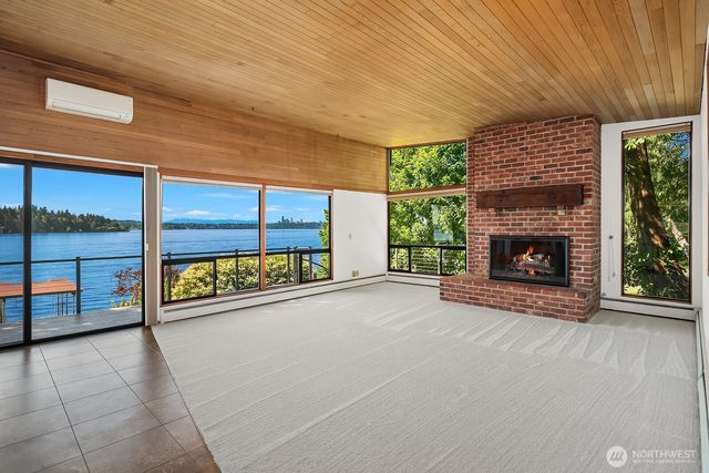 4835 Forest Avenue SE, Mercer Island, WA 98040
