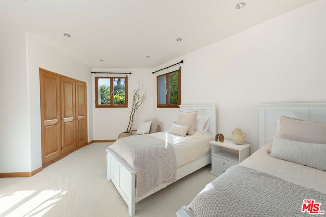 32804 Pacific Coast Highway, Malibu, CA 90265