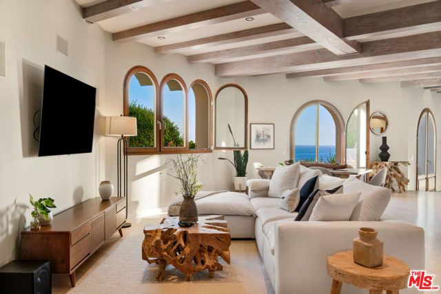 32804 Pacific Coast Highway, Malibu, CA 90265