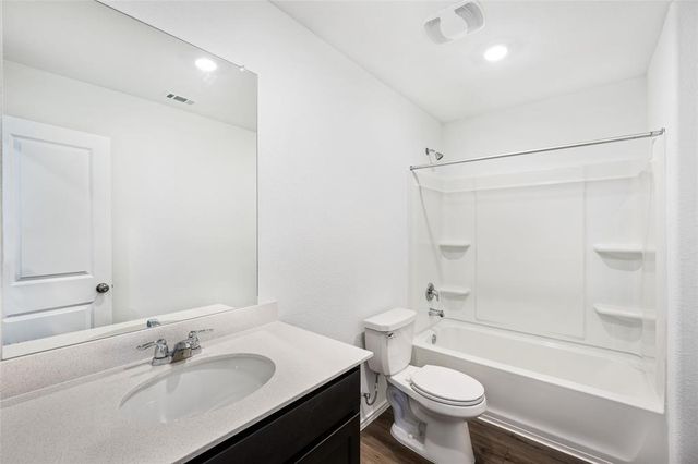 1131 Largemouth LN, Bastrop, TX 78602