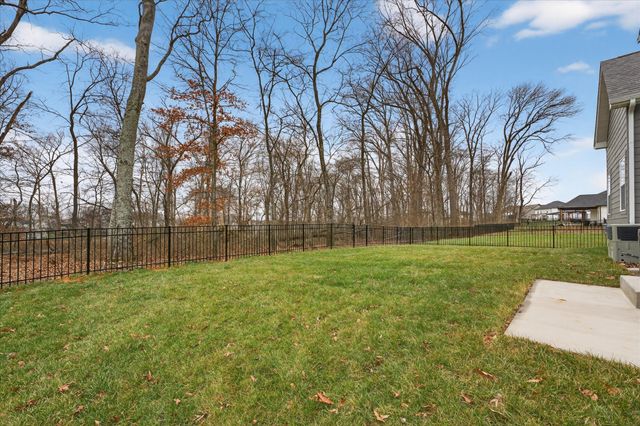 982 Alton Dr, Clarksville, TN 37043