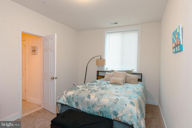 5705 CRESTWOOD PL, Riverdale, MD 20737