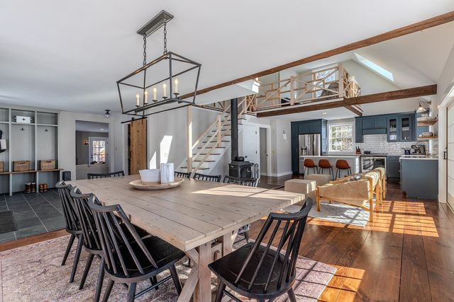 211 Abnaki Trace, Hartford, VT 05059