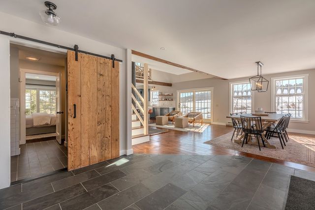 211 Abnaki Trace, Hartford, VT 05059