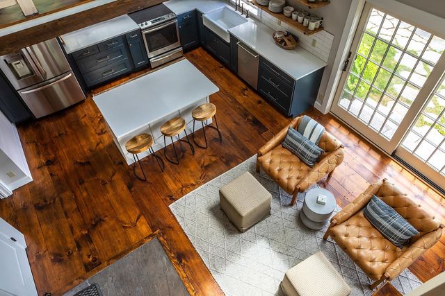 211 Abnaki Trace, Hartford, VT 05059