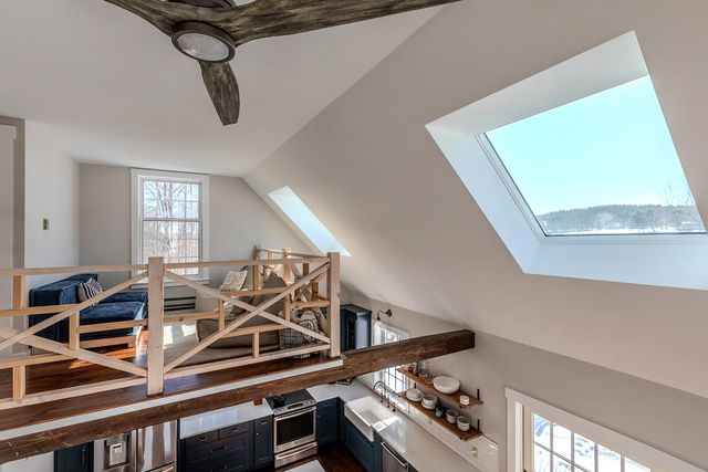 211 Abnaki Trace, Hartford, VT 05059