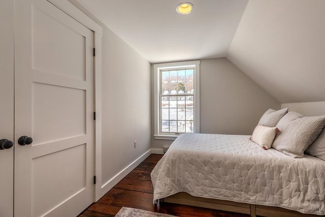 211 Abnaki Trace, Hartford, VT 05059