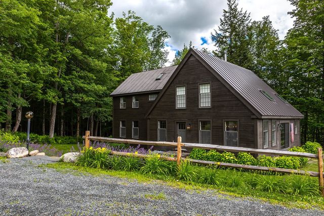 211 Abnaki Trace, Hartford, VT 05059