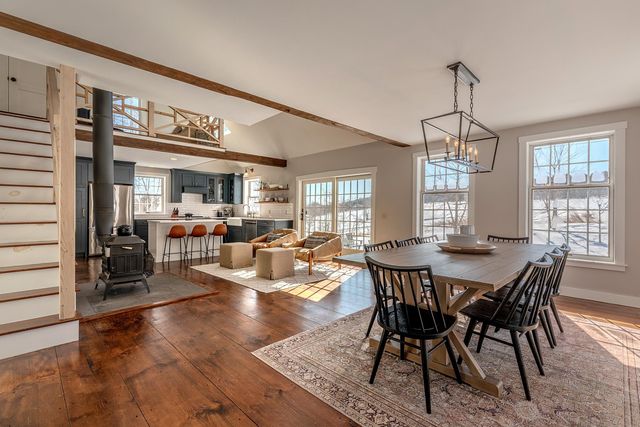 211 Abnaki Trace, Hartford, VT 05059