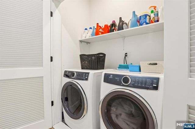 21 Cumbermeade Road, Fort Lee, NJ 07024