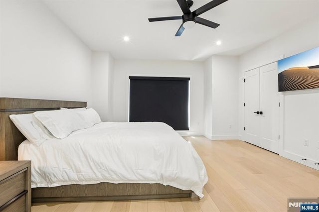 21 Cumbermeade Road, Fort Lee, NJ 07024