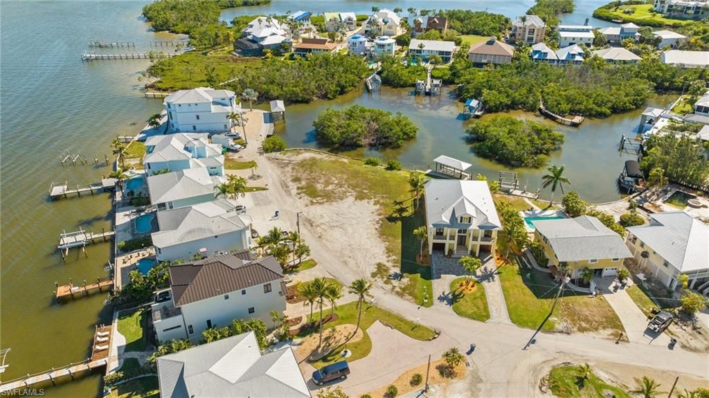 390 Seminole WAY, FORT MYERS BEACH, FL 33931 — photo 5
