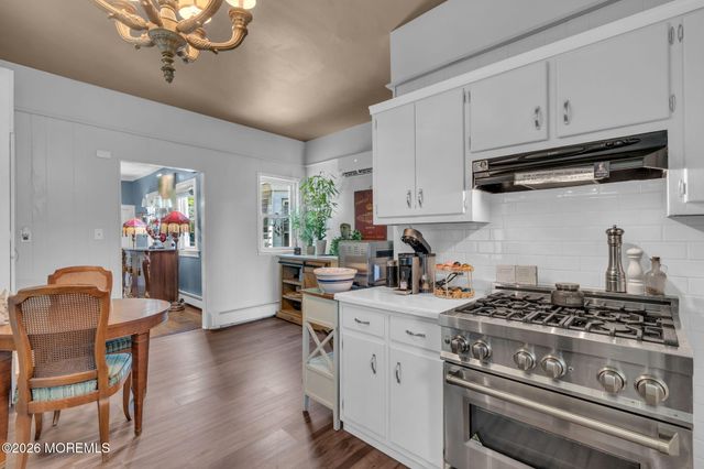 927 Monroe Avenue, Asbury Park, NJ 07712